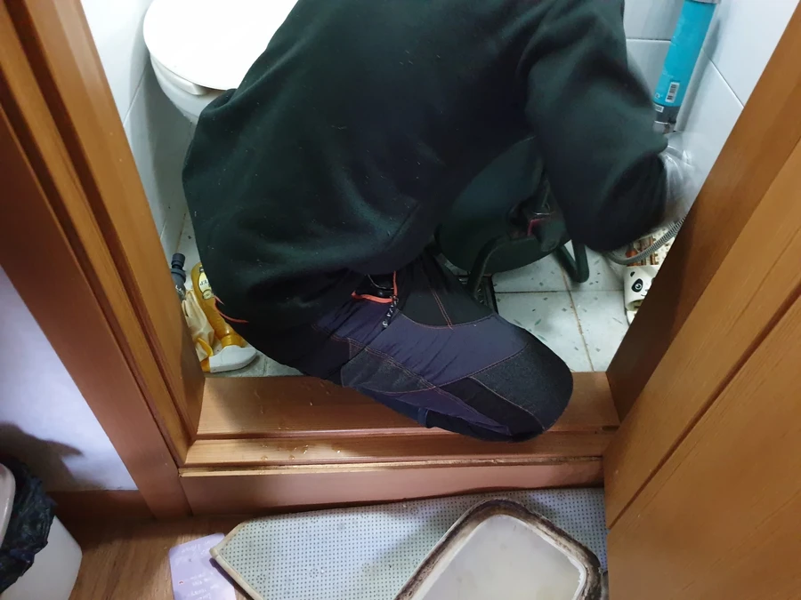 변기막힘 현장 사진